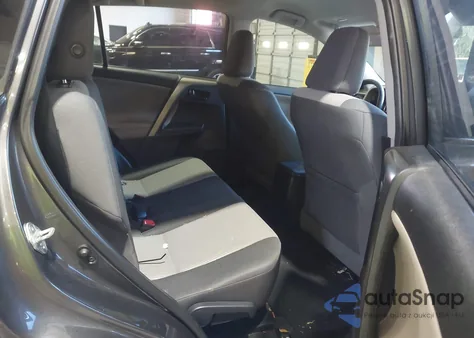 2015 Toyota Rav4 Le z USA, uszkodzony, nr VIN 2T3ZFREV0FW200962